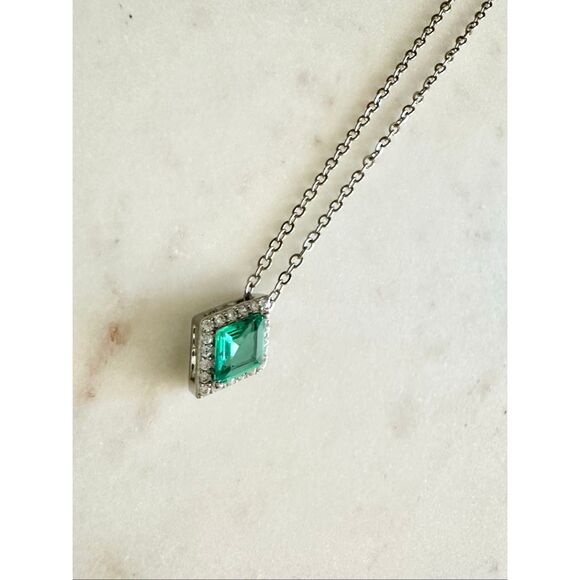 Bright aqua green cubic zirconia lozenge cut pendant necklace - Picture 6 of 6